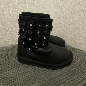 Kids UGG Classic Short II Pedal Boots